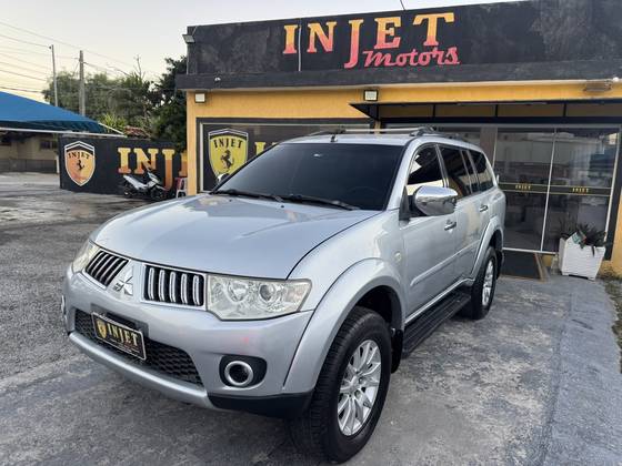MITSUBISHI PAJERO DAKAR 3.2 HPE 4X4 7 LUGARES 16V TURBO INTERCOOLER DIESEL 4P AUTOMÁTICO